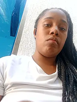 MoniqueMulberry online show from December 15, 7:07 pm