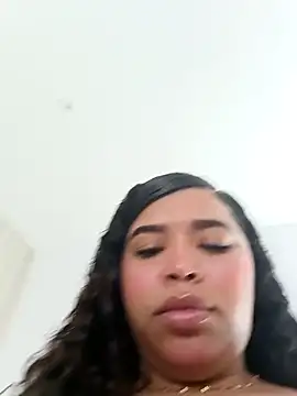 Snapshot of MadissonRizz chatting on October 6, 8:39 pm MadissonRizz online show from October 6, 8:39 pm