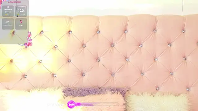 CaterinaRomano online show from May 4, 7:43 pm