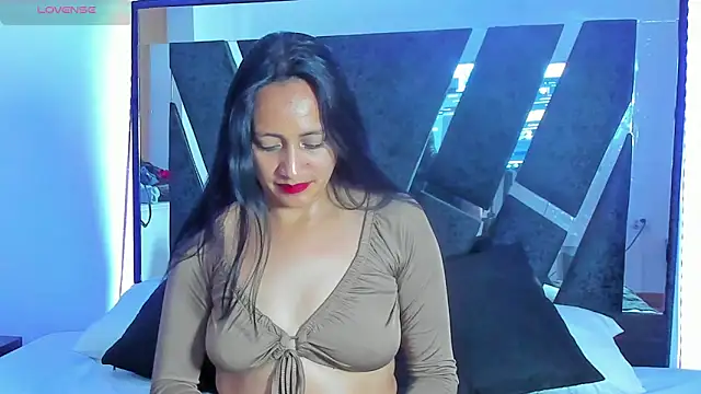 Snapshot of Anthonellacandy chatting on November 14, 7:34 pm Anthonellacandy online show from November 14, 7:34 pm