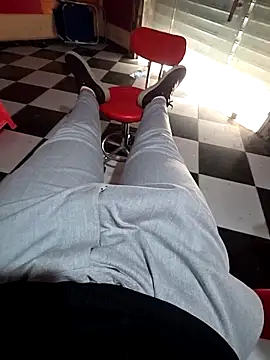 anis3g4 online show from April 30, 3:40 pm