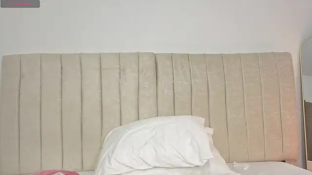 Snapshot of Paulaboterom chatting on May 27, 6:16 pm Paulaboterom online show from May 27, 6:16 pm