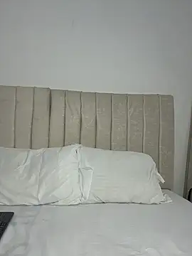 Snapshot of Paulaboterom chatting on June 22, 4:04 pm Paulaboterom online show from June 22, 4:04 pm
