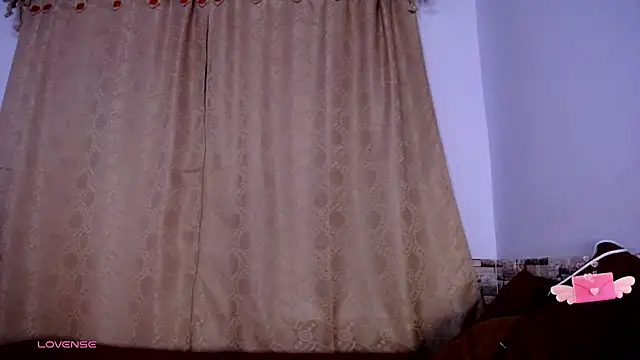 DaraKat18 online show from November 30, 12:25 am