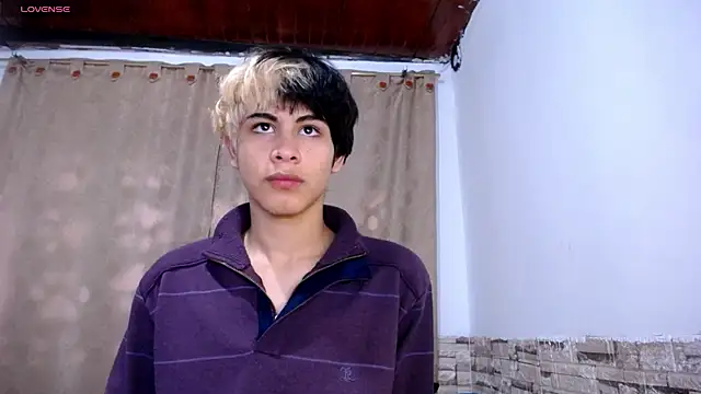 DaraKat18 online show from March 15, 10:05 pm