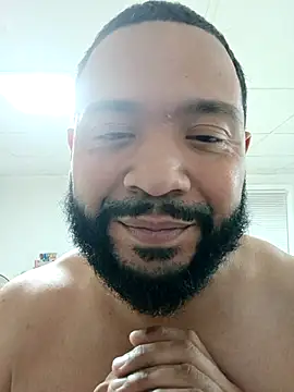 Snapshot of tripping385 chatting on November 8, 6:13 am tripping385 online show from November 8, 6:13 am