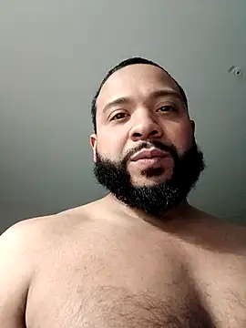 Snapshot of tripping385 chatting on December 19, 1:34 am tripping385 online show from December 19, 1:34 am