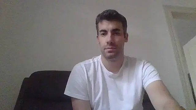 JulioIsHere4you online show from October 4, 9:29 am