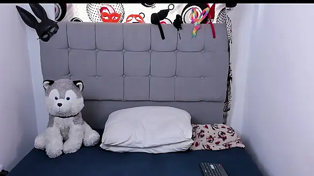 Snapshot of zoe_bunny01 chatting on September 23, 6:33 pm zoe bunny01 online show from September 23, 6:33 pm