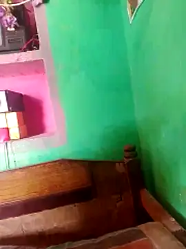 CUTE-004 online show from March 21, 7:13 am