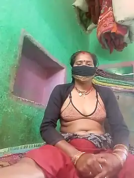 CUTE-004 online show from April 12, 8:41 am