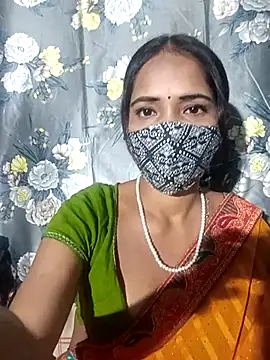Snapshot of Bhabhilux2025 chatting on May 6, 7:19 pm Bhabhilux2025 online show from May 6, 7:19 pm