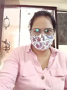Snapshot of Your-vipasha chatting on June 6, 6:18 am Your-vipasha online show from June 6, 6:18 am