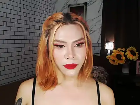 Snapshot of BigAssAlexa chatting on October 1, 5:30 pm BigAssAlexa online show from October 1, 5:30 pm