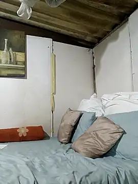 Snapshot of SeductiveDick1997 chatting on October 13, 6:08 pm SeductiveDick1997 online show from October 13, 6:08 pm