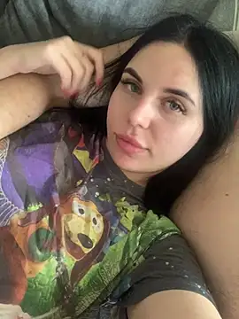 Snapshot of ksenia123 chatting on July 2, 2:23 pm ksenia123 online show from July 2, 2:23 pm
