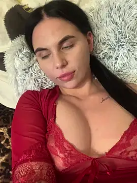 Snapshot of ksenia123 chatting on July 12, 5:37 pm ksenia123 online show from July 12, 5:37 pm
