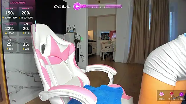 Snapshot of Anya_Belle chatting on February 15, 5:37 am Anya Belle online show from February 15, 5:37 am