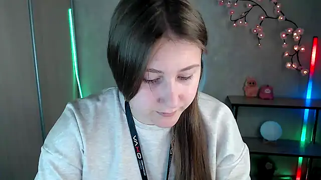 Snapshot of Milka_kamila chatting on May 24, 12:32 pm Milka kamila online show from May 24, 12:32 pm