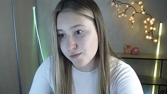 Snapshot of Milka_kamila chatting on June 1, 12:29 pm Milka kamila online show from June 1, 12:29 pm