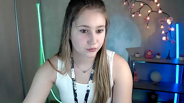 Snapshot of Milka_kamila chatting on June 5, 12:11 pm Milka kamila online show from June 5, 12:11 pm