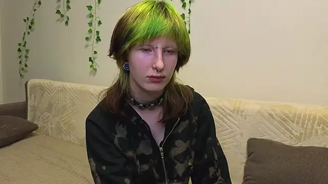 Snapshot of KandraCruser chatting on September 13, 7:13 pm KandraCruser online show from September 13, 7:13 pm