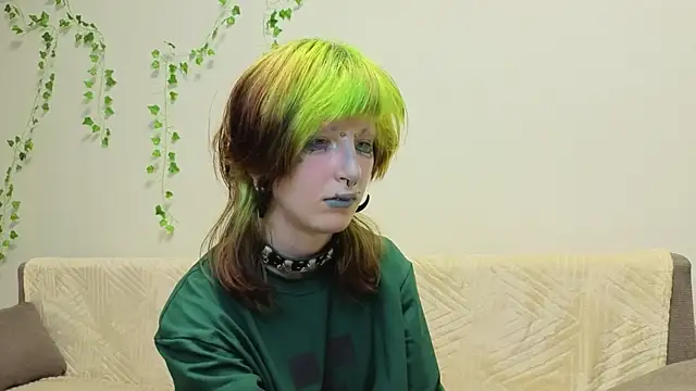 Snapshot of KandraCruser chatting on September 15, 7:14 pm KandraCruser online show from September 15, 7:14 pm