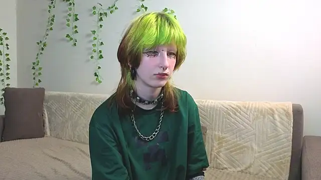 Snapshot of KandraCruser chatting on September 23, 8:23 pm KandraCruser online show from September 23, 8:23 pm