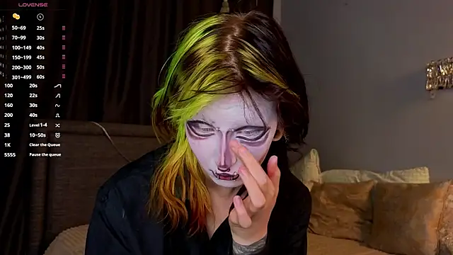 Snapshot of KandraCruser chatting on November 24, 8:08 pm KandraCruser online show from November 24, 8:08 pm