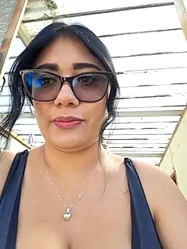 Monse--145 online show from September 26, 1:59 pm