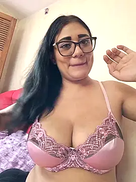Monse--145 online show from April 28, 2:44 pm