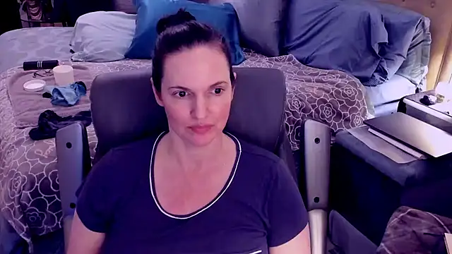 ninajaymes online show from December 28, 5:12 am