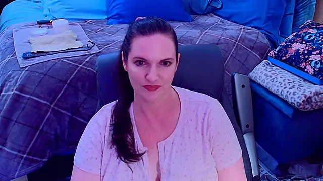 Snapshot of ninajaymes chatting on July 25, 10:18 pm ninajaymes online show from July 25, 10:18 pm