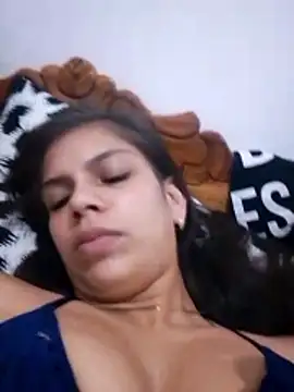 Snapshot of estefanyabreu chatting on October 21, 10:54 pm estefanyabreu online show from October 21, 10:54 pm