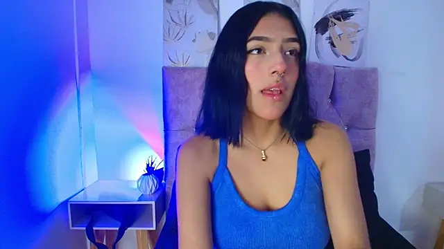 Dulce Bella  online show from February 28, 3:40 am