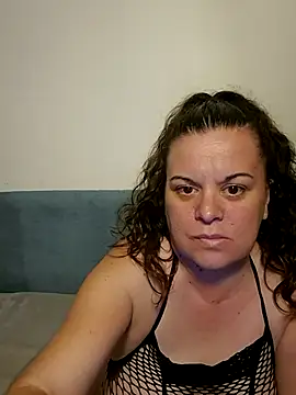 Snapshot of PerleRaree chatting on May 9, 8:36 pm PerleRaree online show from May 9, 8:36 pm