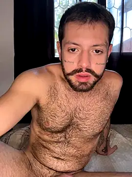 Snapshot of Luccaskonig chatting on November 24, 2:28 pm Luccaskonig online show from November 24, 2:28 pm