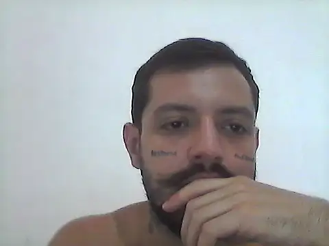 Snapshot of Luccaskonig chatting on December 17, 2:56 pm Luccaskonig online show from December 17, 2:56 pm