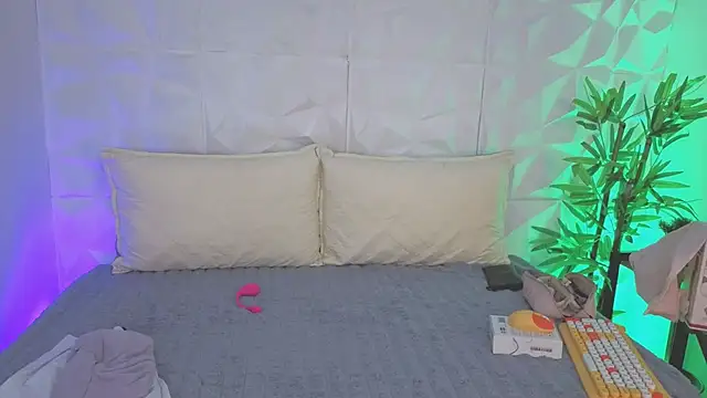 1Anya online show from December 20, 7:54 pm