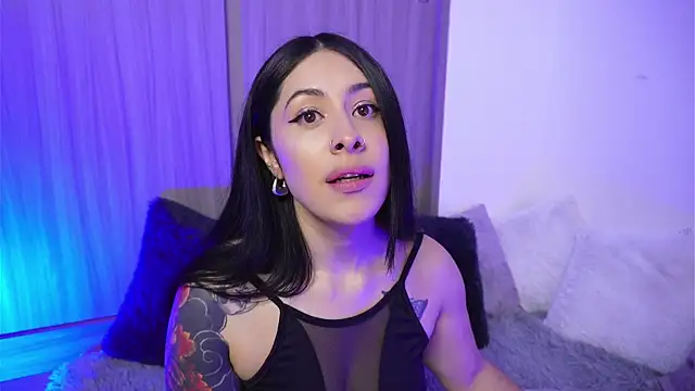 Snapshot of SophiieCumsx chatting on August 9, 3:34 am SophiieCumsx online show from August 9, 3:34 am