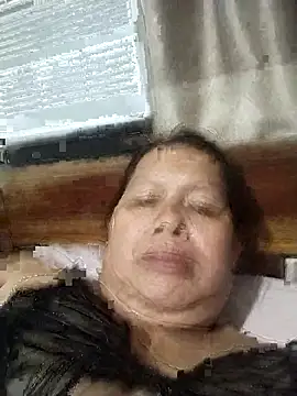 Snapshot of Babyangel6910 chatting on November 13, 11:31 am Babyangel6910 online show from November 13, 11:31 am