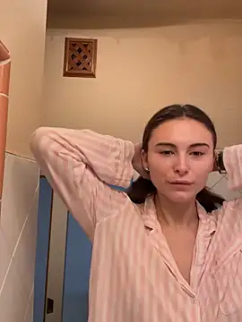 SophiiaStarr online show from February 13, 2:02 pm