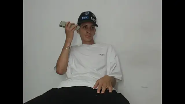 sam hottt online show from October 23, 8:29 pm