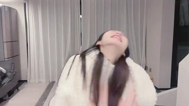 ZhaoZhao-ZM online show from November 4, 1:43 pm