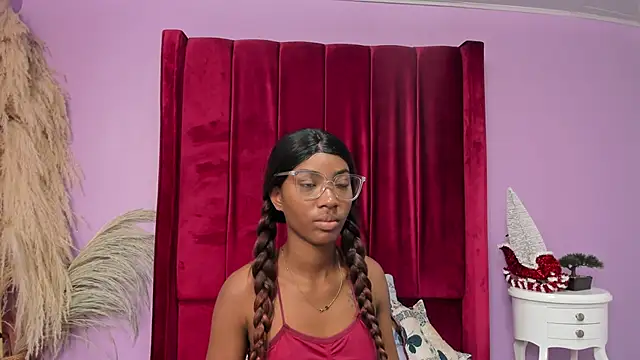 MarianRosse online show from December 3, 8:07 pm