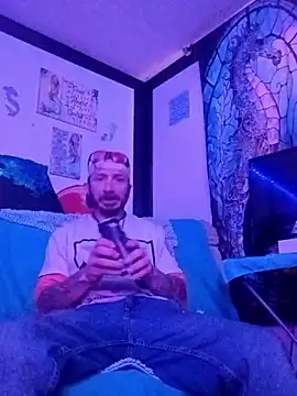 Snapshot of Mrluckstick chatting on November 16, 6:24 pm Mrluckstick online show from November 16, 6:24 pm