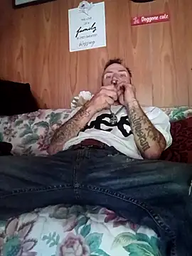 Mrluckstick online show from May 7, 10:04 pm