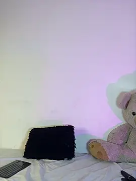 Charlottediolet online show from February 24, 11:30 am