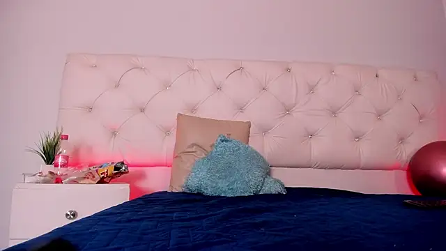 Ambeer fox  online show from January 8, 1:02 pm