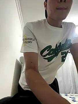 Snapshot of youngboylani777 chatting on November 13, 6:34 am youngboylani777 online show from November 13, 6:34 am